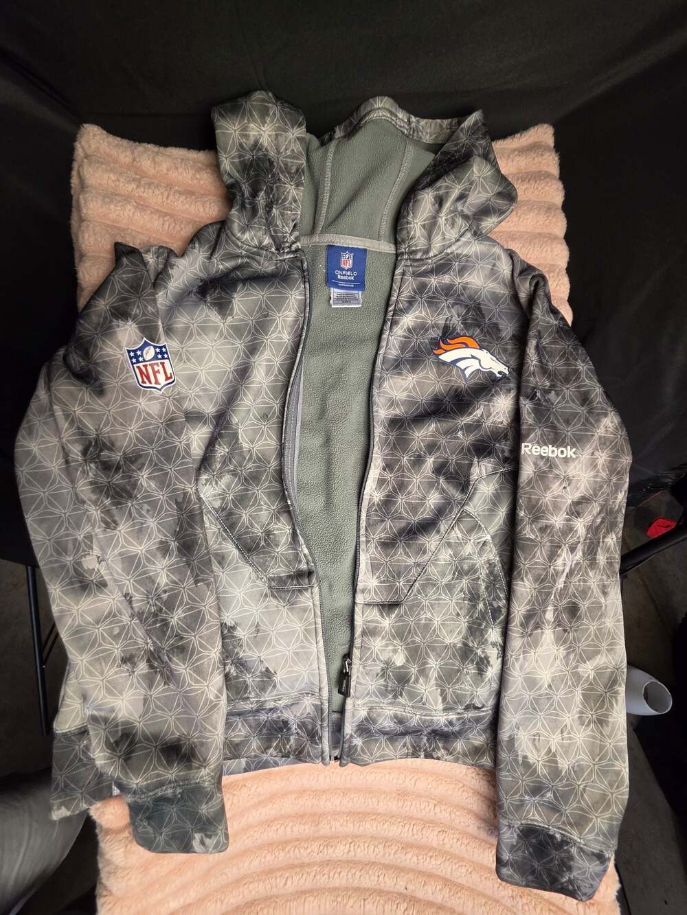 Reebok NFL Denver Broncos Womens OnField Full-Zip Hoodie Gray Geometric Print
